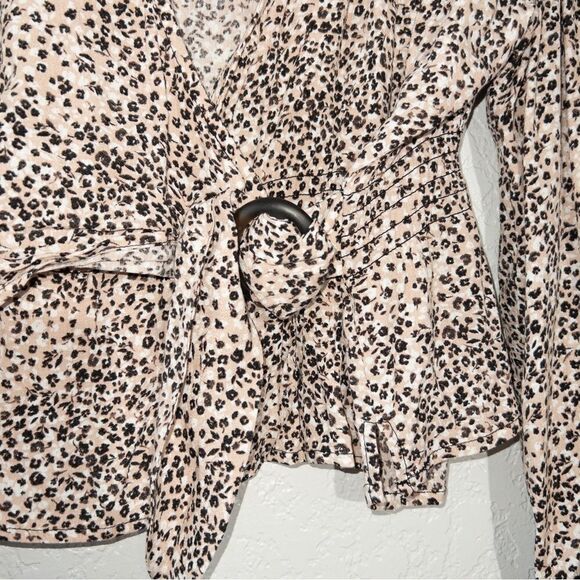 Gentle‎ Fawn Tan Mini Flower Wrap Ring Top Size Medium - Picture 6 of 6